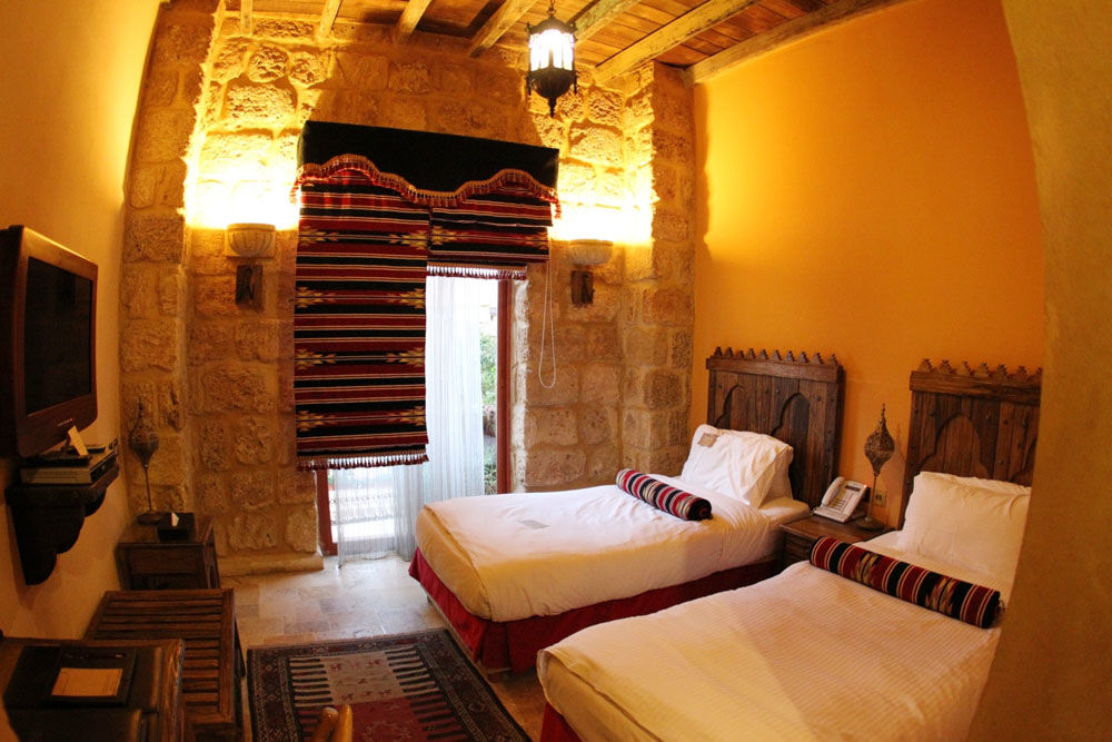 Assaha Hotel Beirut Exterior photo
